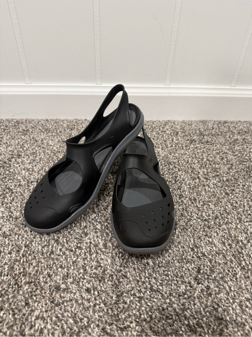 Crocs Swiftwater Wave Black Slip-On Women's Strappy Sandals/Shoes